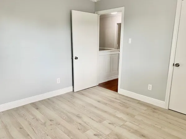 $2,000 | 2505 Overland Trail, Dickinson, TX 77539