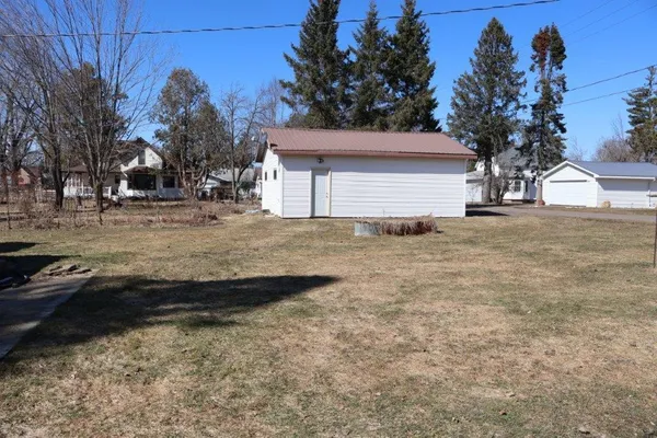 $101,900 | N3806 North 6th Street, Weyerhaeuser, WI 54895