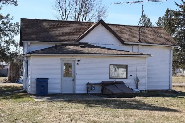 $101,900 | N3806 North 6th Street, Weyerhaeuser, WI 54895