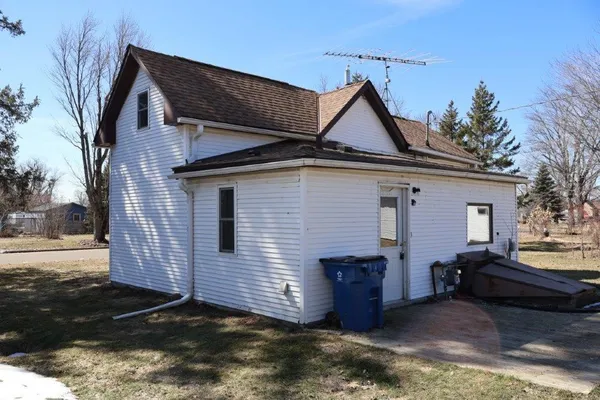 $101,900 | N3806 North 6th Street, Weyerhaeuser, WI 54895