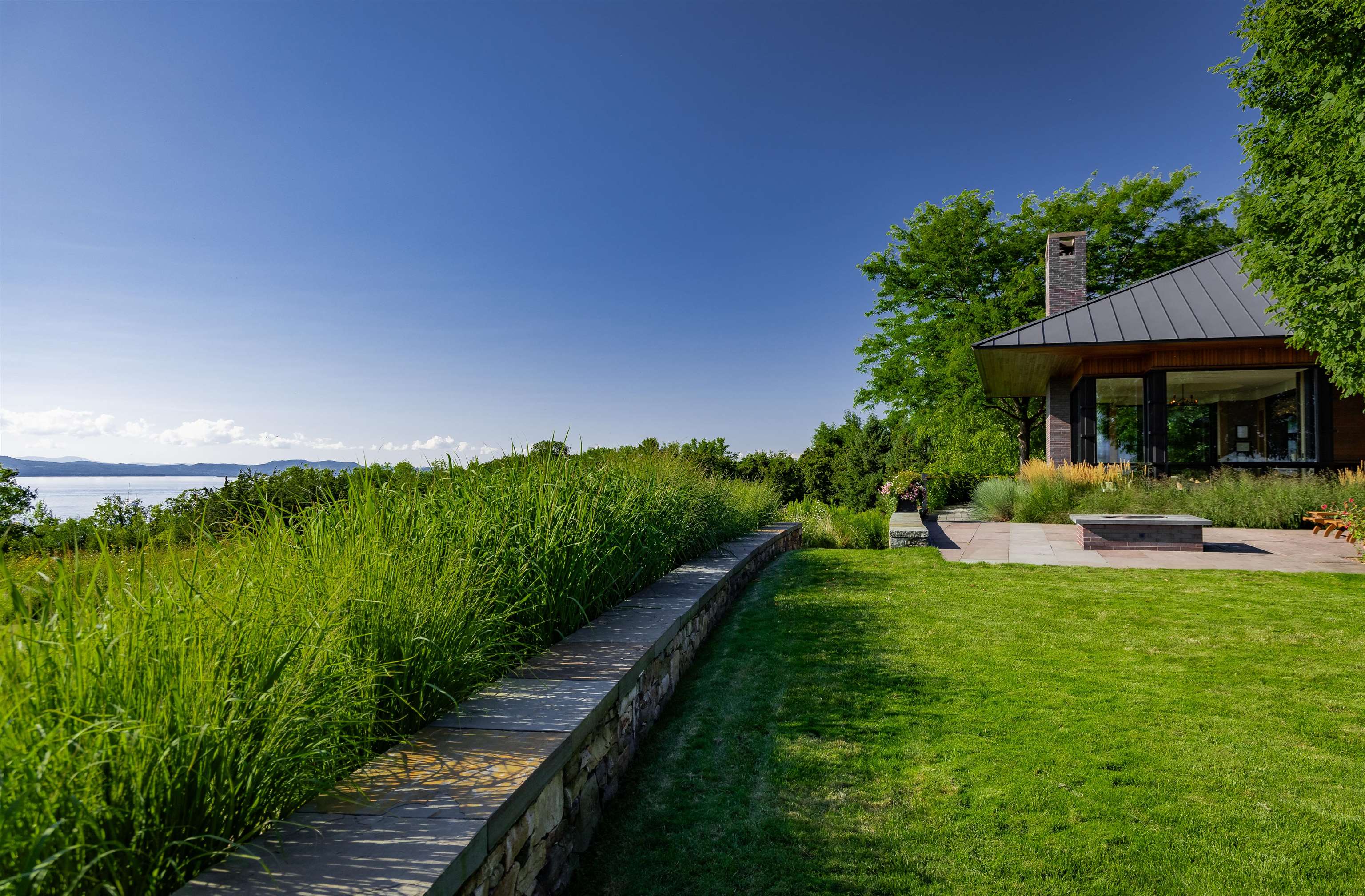 807 Quakers Smith Point Road Shelburne, VT 05482 - Photo 18 of 40 Gallery Image 18