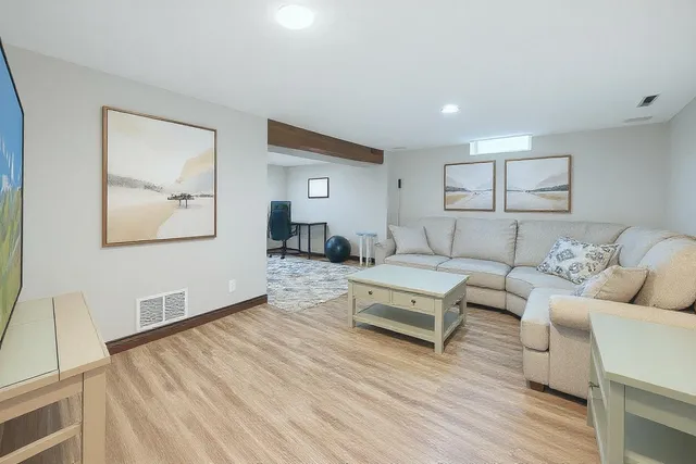 $270,000 | 901 17th Street Southwest, Willmar, MN 56201