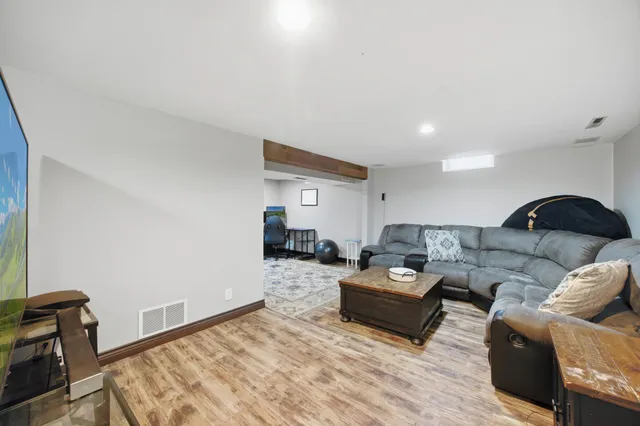 $270,000 | 901 17th Street Southwest, Willmar, MN 56201