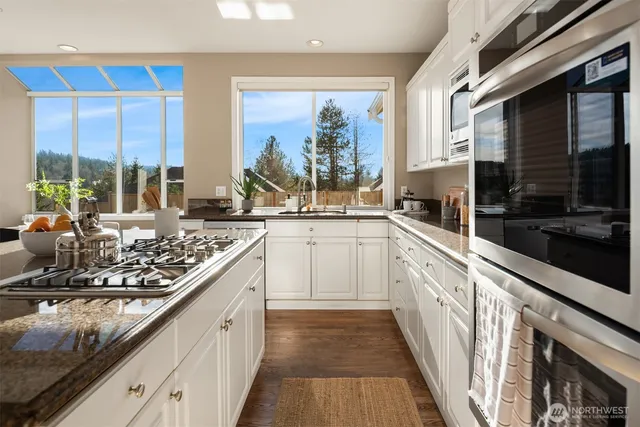 $2,450,000 | 15897 Southeast 56th Place, Bellevue, WA 98006