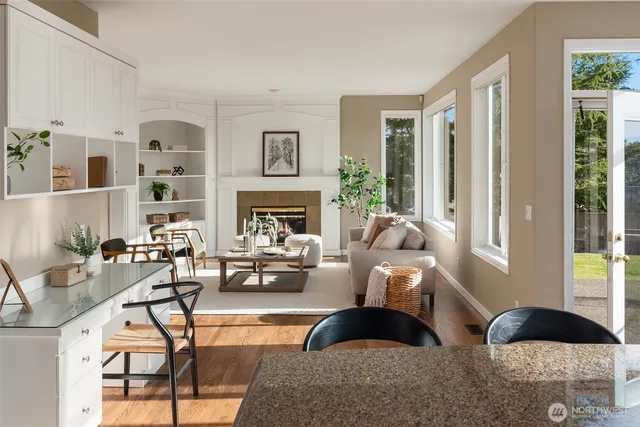 $2,450,000 | 15897 Southeast 56th Place, Bellevue, WA 98006