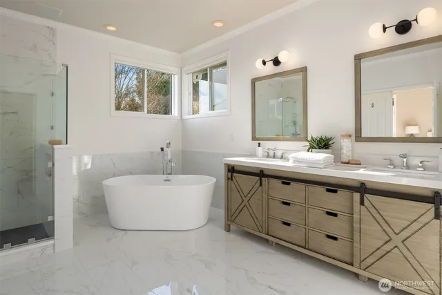 $2,450,000 | 15897 Southeast 56th Place, Bellevue, WA 98006