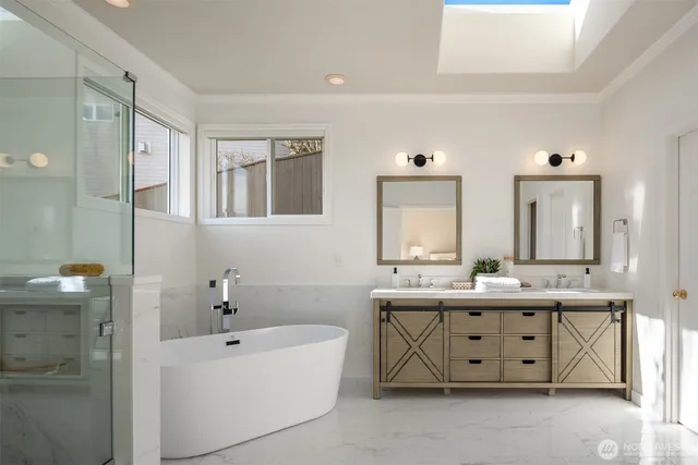 $2,450,000 | 15897 Southeast 56th Place, Bellevue, WA 98006