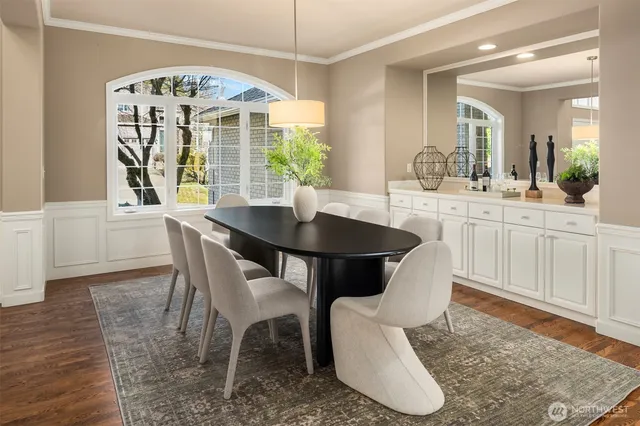 $2,450,000 | 15897 Southeast 56th Place, Bellevue, WA 98006