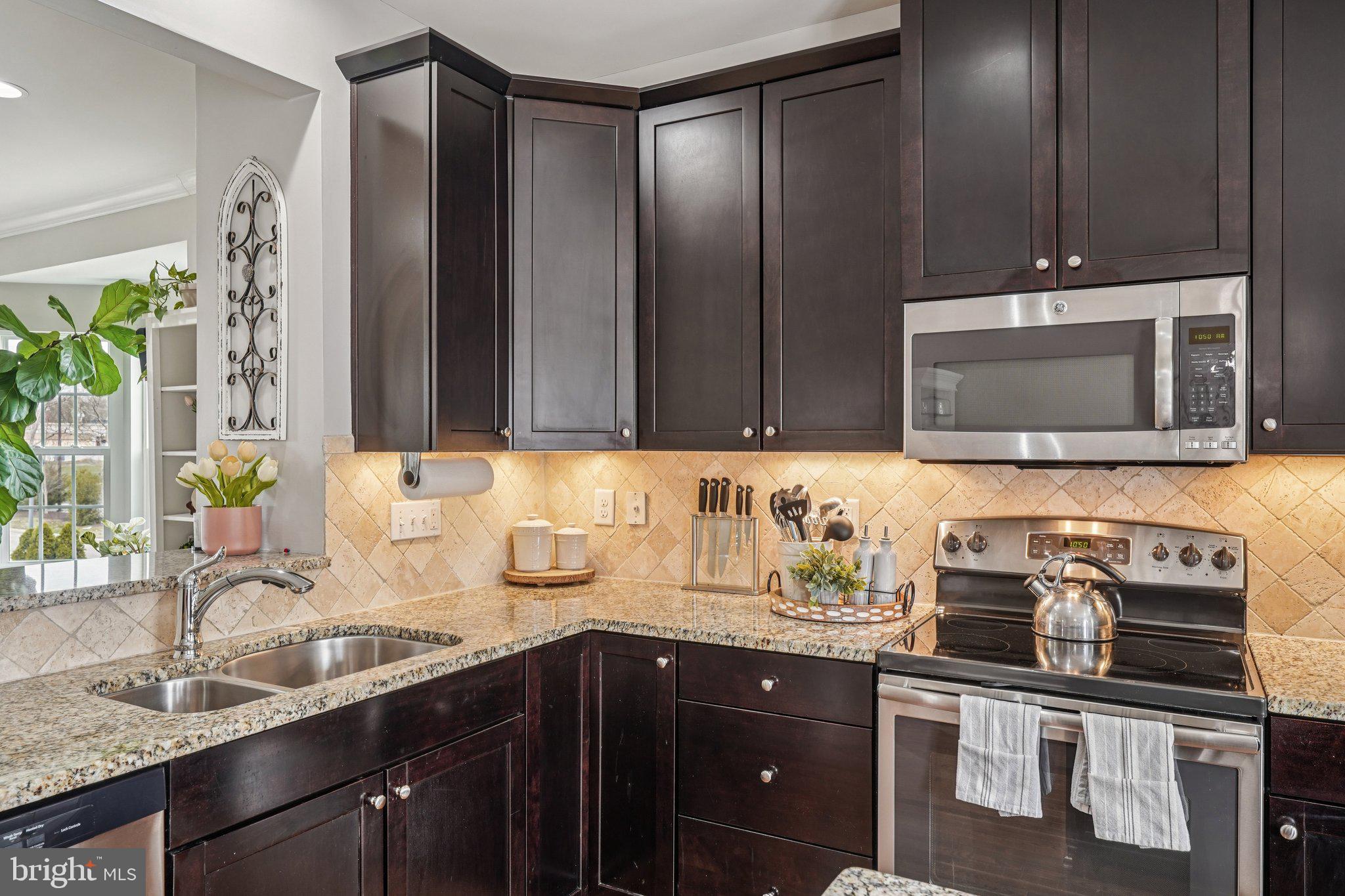 101 Emerson Court Clementon, NJ 08021 - Photo 15 of 44 2nd fl - kitchen
