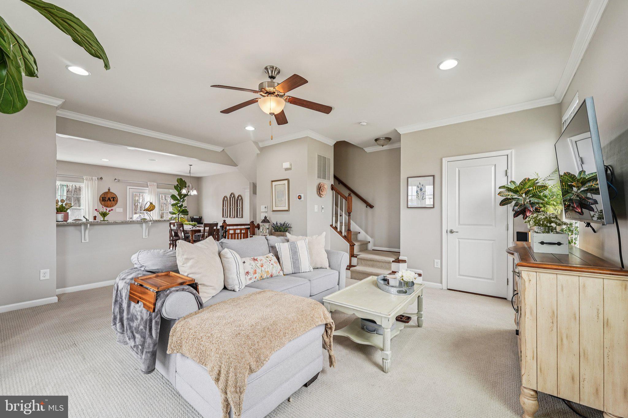 101 Emerson Court Clementon, NJ 08021 - Photo 8 of 44 2nd fl - living room