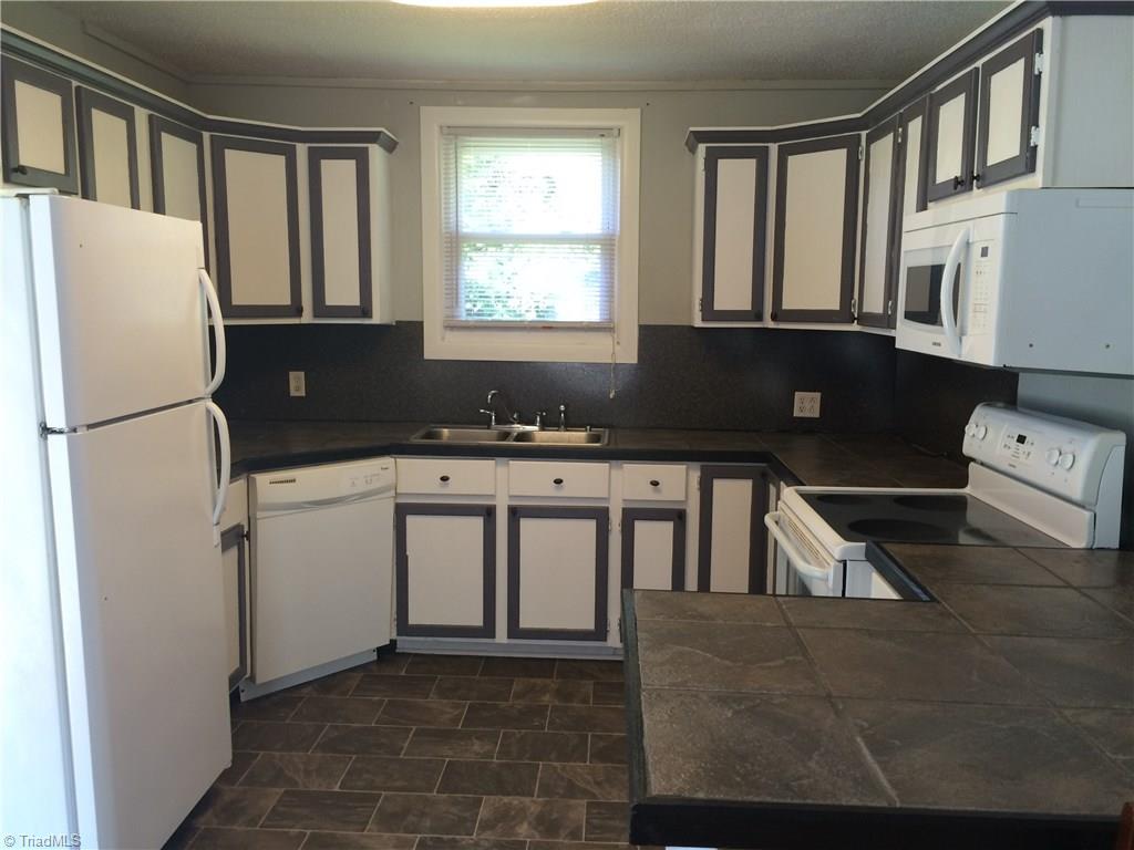 202 Lineback Road Mount Airy, NC 27030 - Photo 2 of 20 Great kitchen! All appliances remain