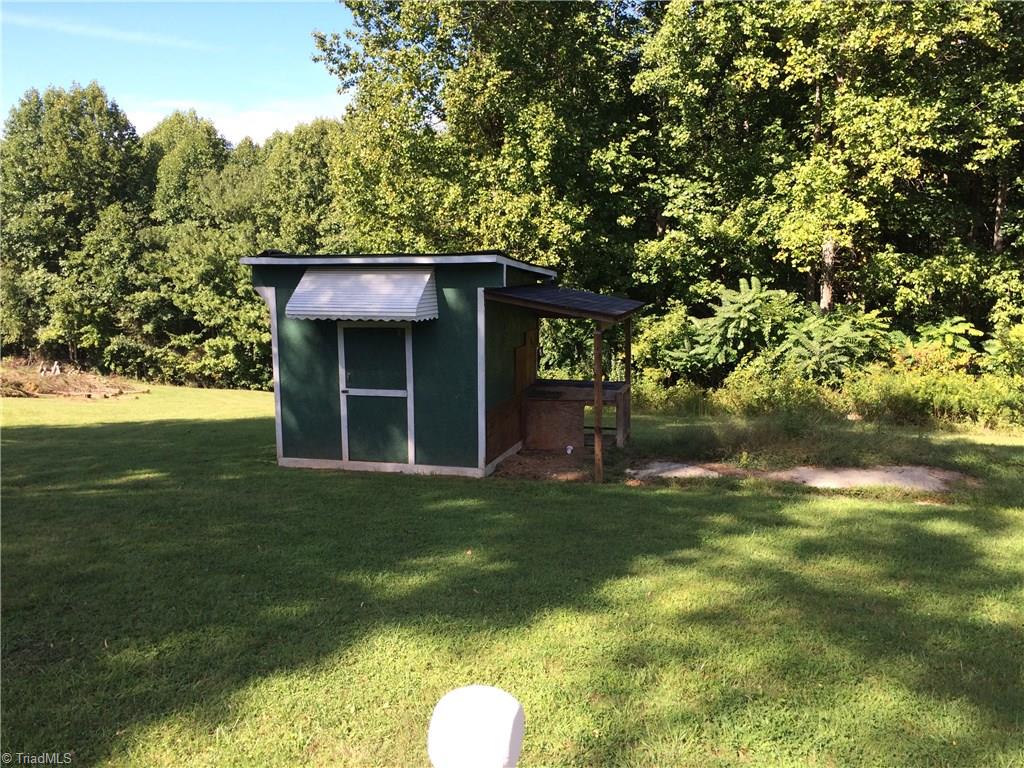 202 Lineback Road Mount Airy, NC 27030 - Photo 13 of 20 Gallery Image 13
