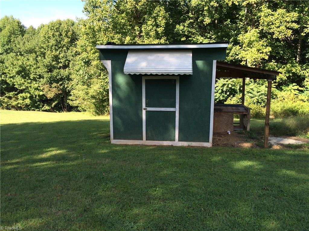 202 Lineback Road Mount Airy, NC 27030 - Photo 15 of 20 Gallery Image 15