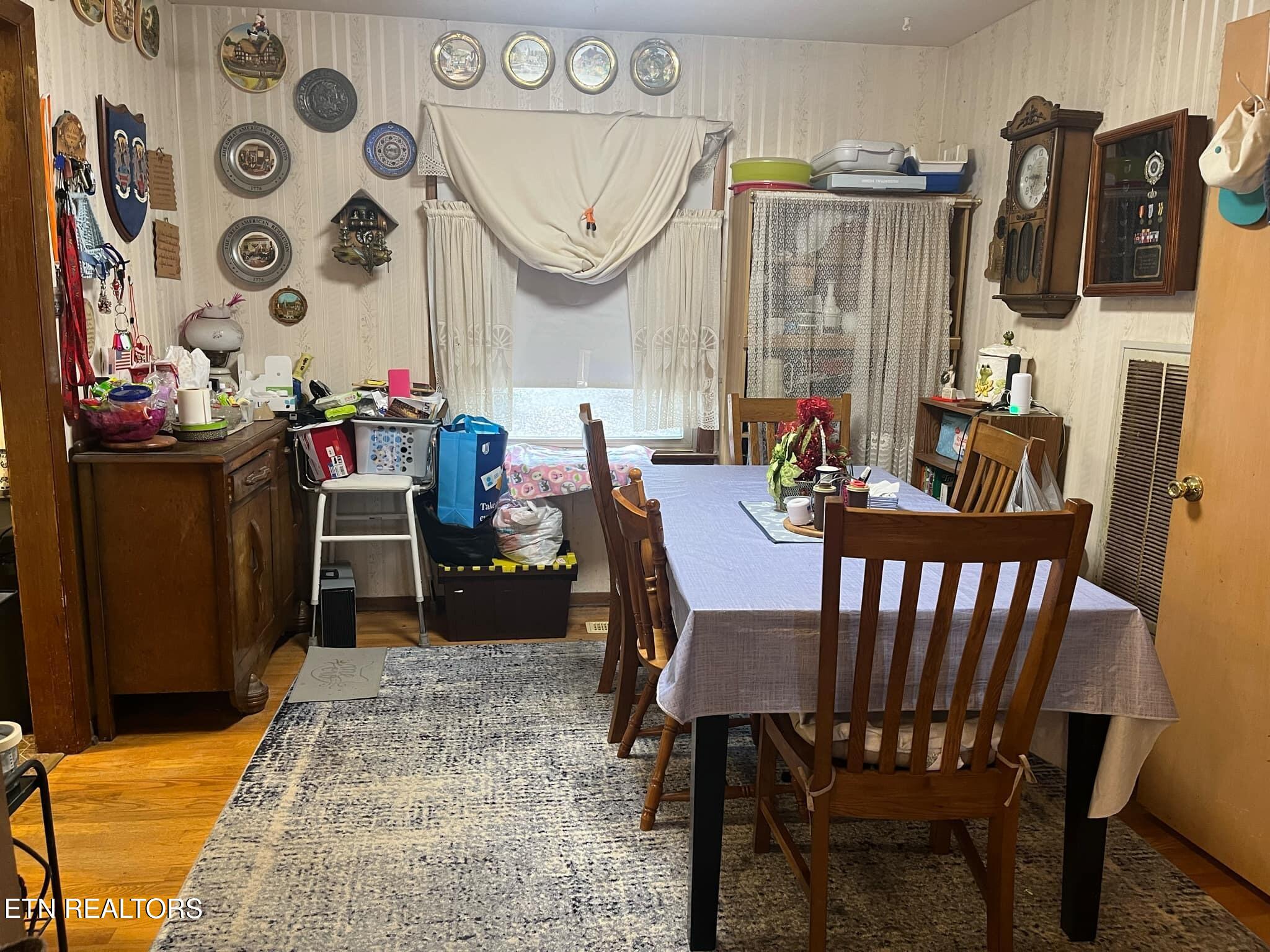 4513 Royalview Road Knoxville, TN 37921 - Photo 8 of 33 1b332dcb-49f1-48cd-af16-c458c99fd201