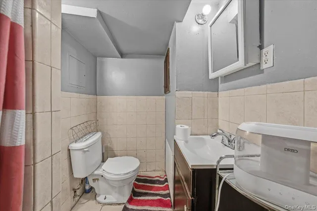 $850,000 | 128-66 238th Street | Laurelton