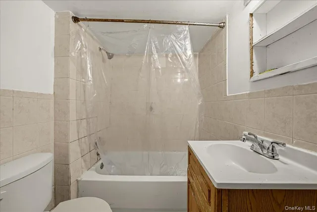 $850,000 | 128-66 238th Street | Laurelton