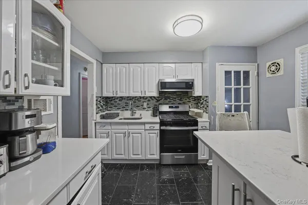 $835,000 | 128-66 238th Street | Laurelton