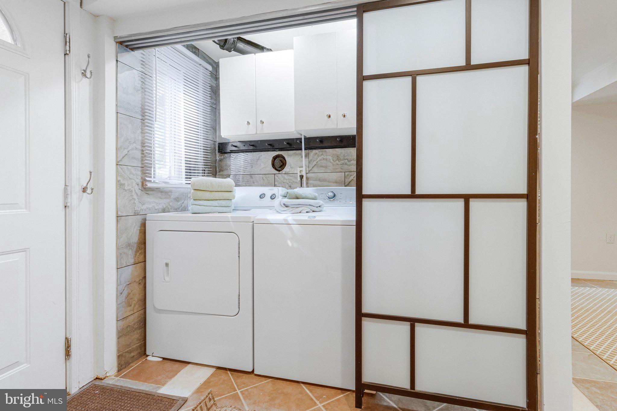 6400 Julian Street Springfield, VA 22150 - Photo 47 of 71 Lower Level Laundry (with sink)