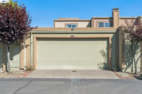 $695,000 | Bay Farm Island, Alameda, CA 94502