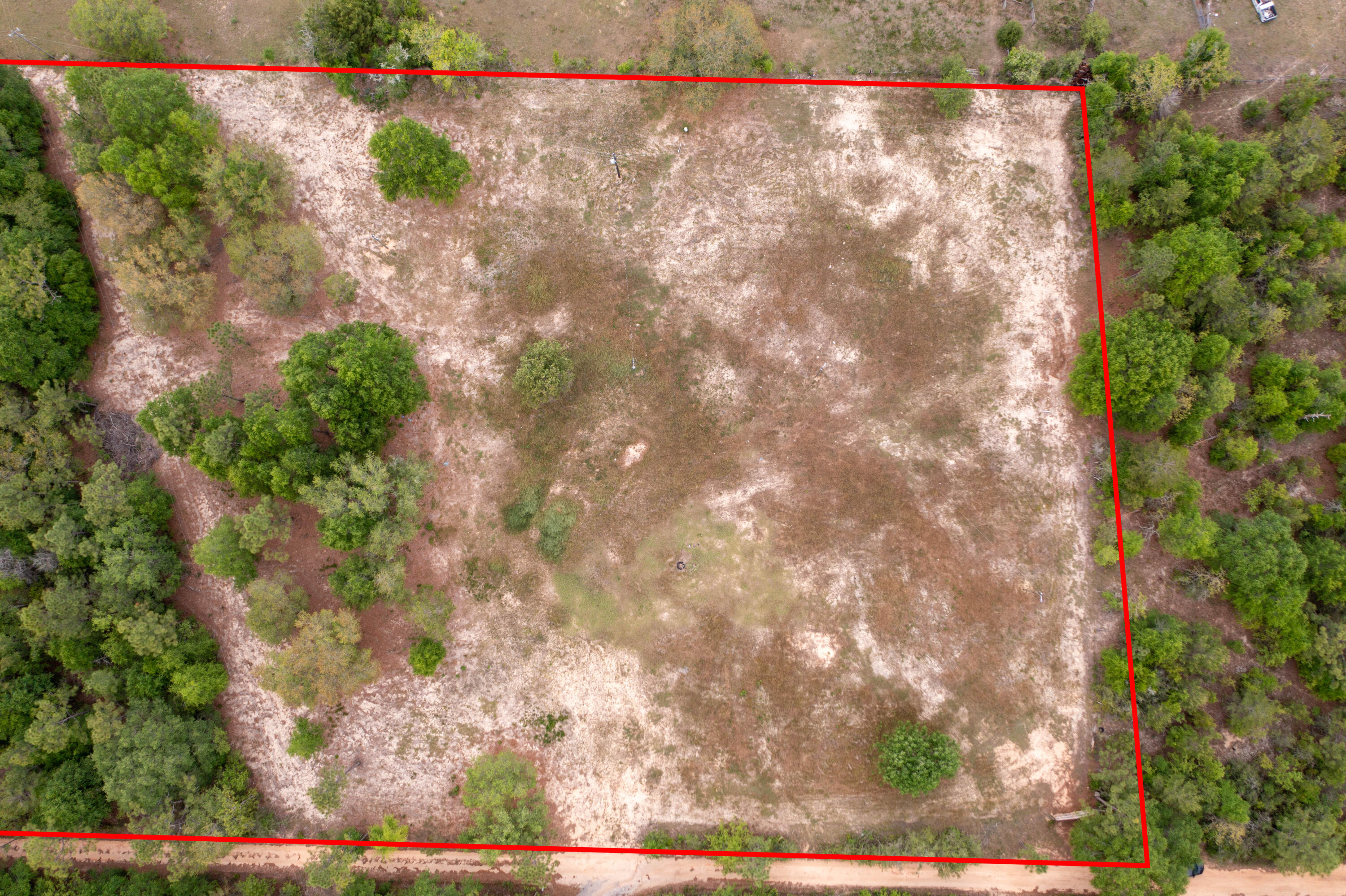 150 Janice Lane Crestview, FL 32539 - Photo 2 of 16 DJI_0198