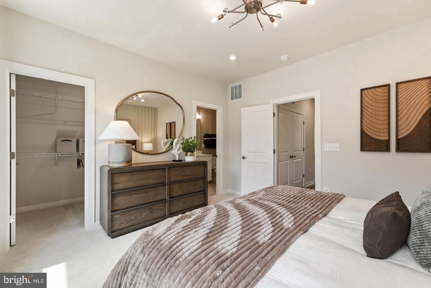 4002 Ridge Line Road Woodbridge, VA 22193 - Photo 17 of 33 Gallery Image 17