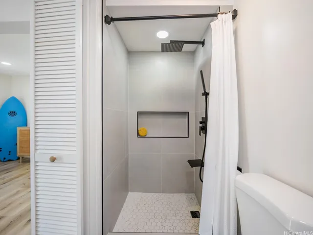 $1,325,000 | 855 Kainoa Place, Honolulu, HI 96821