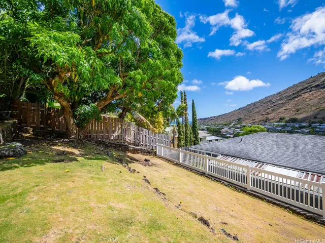 $1,325,000 | 855 Kainoa Place, Honolulu, HI 96821