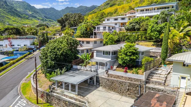 $1,325,000 | 855 Kainoa Place, Honolulu, HI 96821