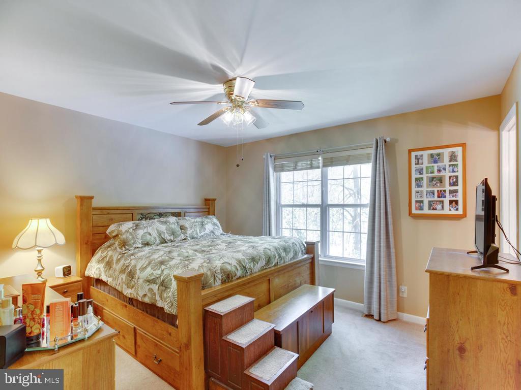 5040 Hardesty Road Sunderland, MD 20689 - Photo 14 of 44 Master bedroom