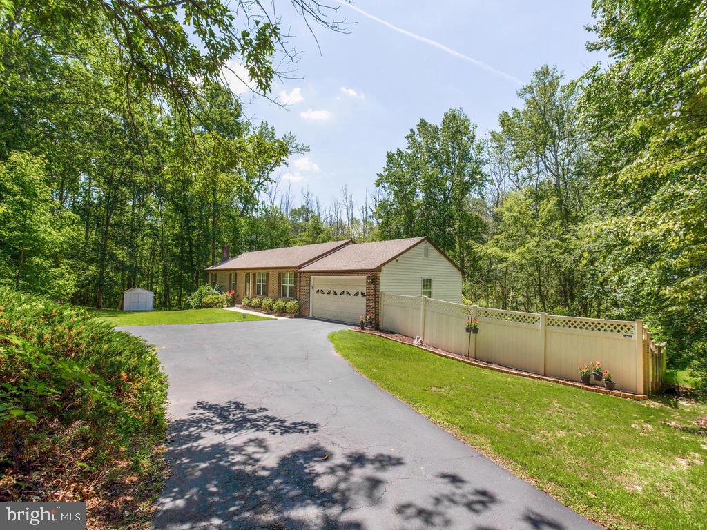 5040 Hardesty Road Sunderland, MD 20689 - Photo 3 of 44 3.89 private acres