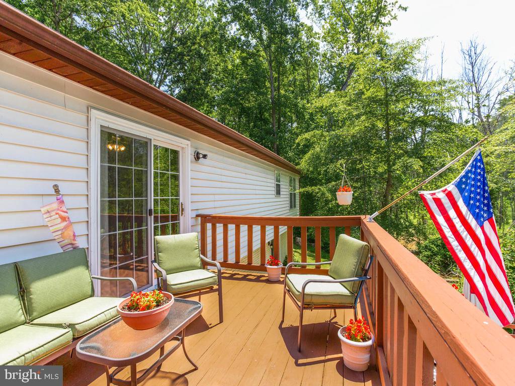 5040 Hardesty Road Sunderland, MD 20689 - Photo 29 of 44 Deck off kitchen