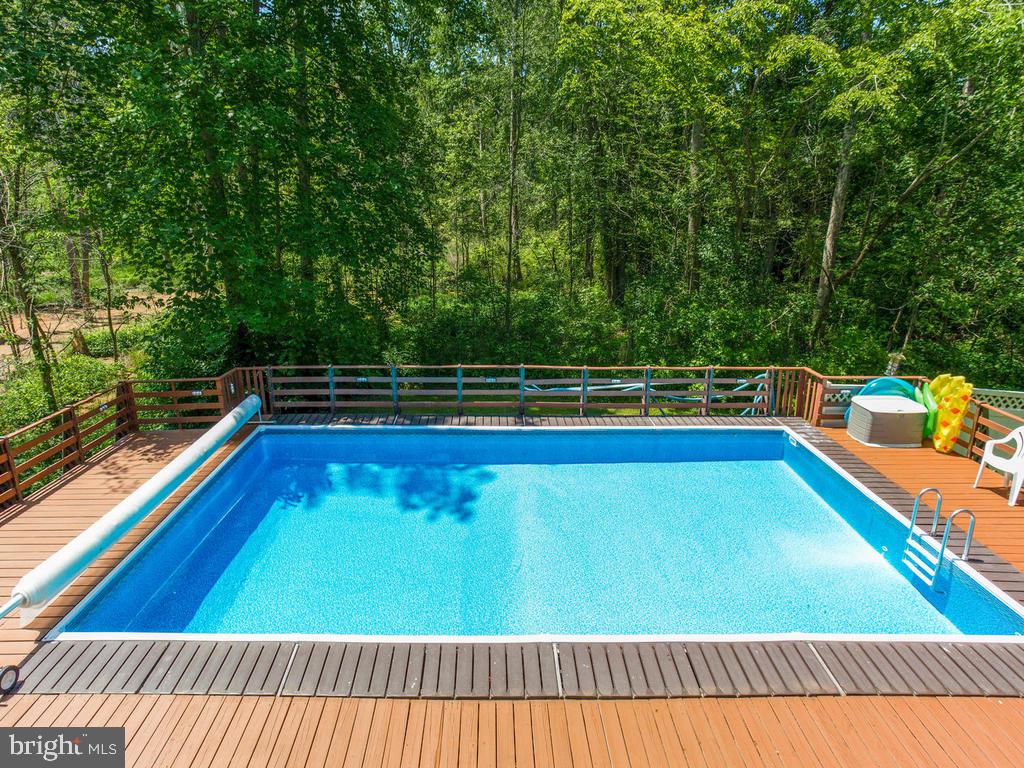 5040 Hardesty Road Sunderland, MD 20689 - Photo 32 of 44 pool