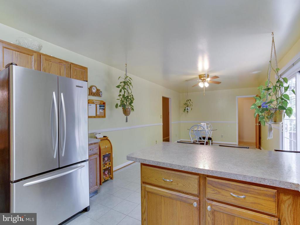 5040 Hardesty Road Sunderland, MD 20689 - Photo 5 of 44 Stainless appliances