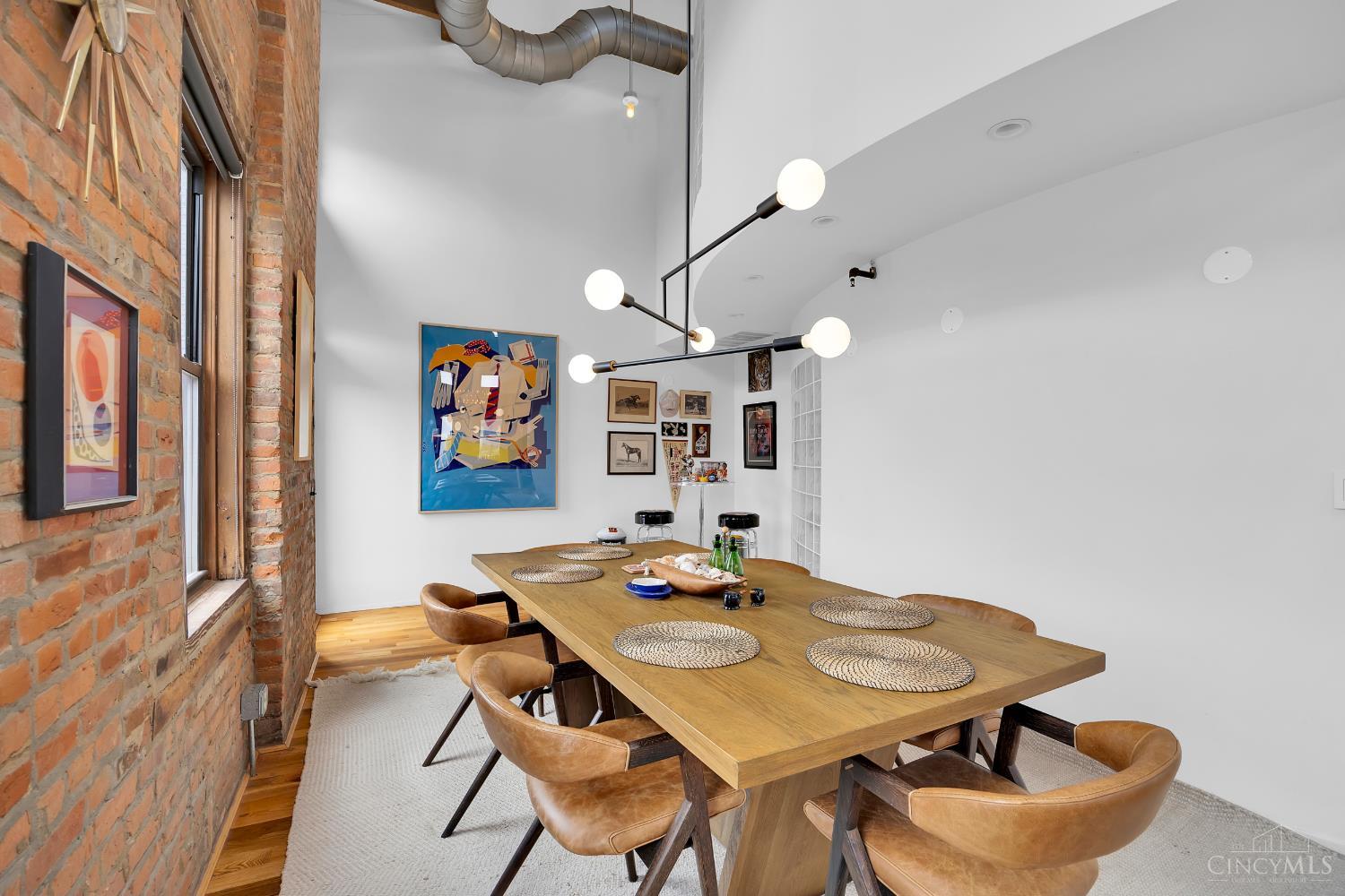 404 Reading Road, Unit 401 Cincinnati, OH 45202 - Photo 23 of 58 Gallery Image 23