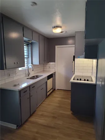 $1,450 | 529 West Ragland Avenue, Kingsville, TX 78363