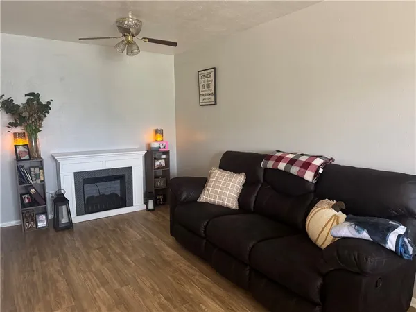 $1,450 | 529 West Ragland Avenue, Kingsville, TX 78363