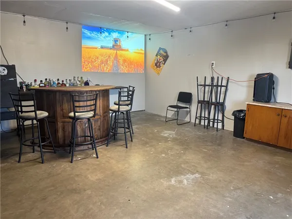 $1,450 | 529 West Ragland Avenue, Kingsville, TX 78363