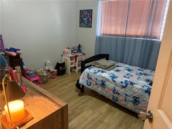 $1,450 | 529 West Ragland Avenue, Kingsville, TX 78363