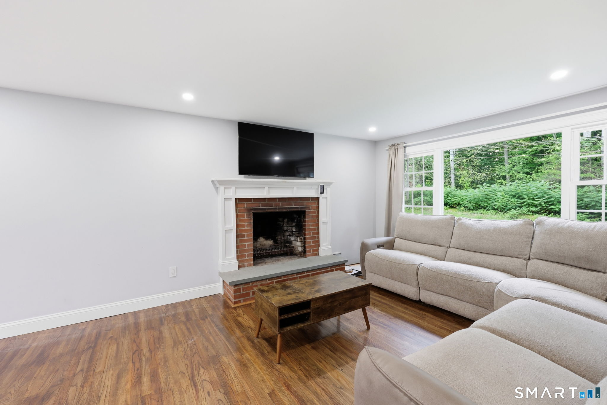 99 Botsford Road Seymour, CT 06483 - Photo 10 of 36 Gallery Image 10