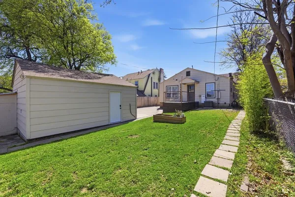 $2,150 | 4108 Locke Avenue, Fort Worth, TX 76107