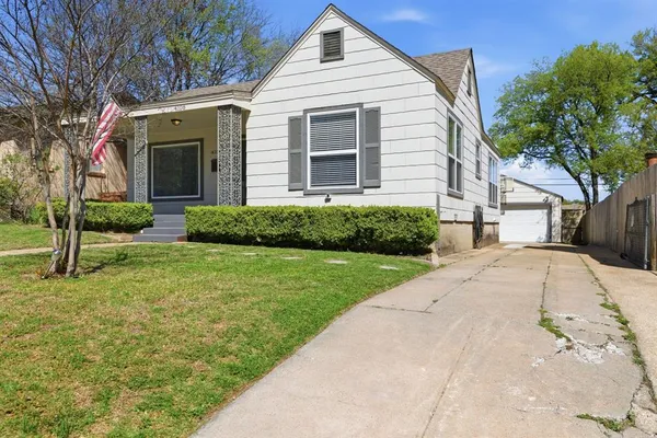 $2,150 | 4108 Locke Avenue, Fort Worth, TX 76107