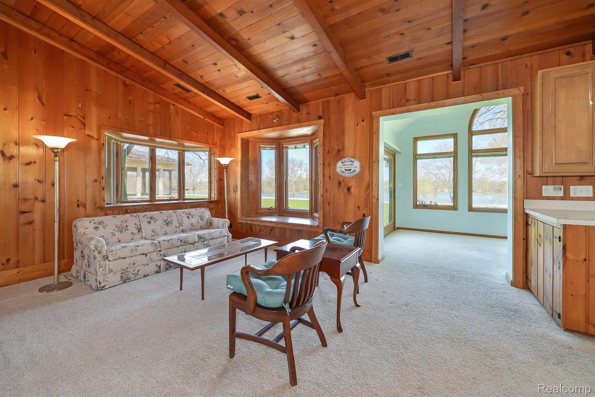 3724 Colonial Pinckney, MI 48169 - Photo 8 of 30 Gallery Image 8