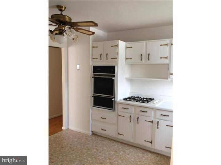 775 Sterling Road Woodbury, NJ 08096 - Photo 7 of 21 Gallery Image 7