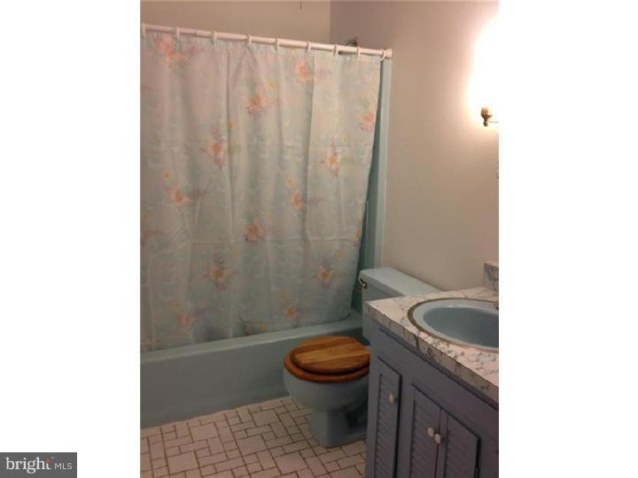 775 Sterling Road Woodbury, NJ 08096 - Photo 9 of 21 Gallery Image 9