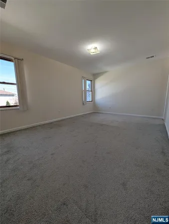 $3,200 | 226 Newark Avenue, Unit 2, Lyndhurst, NJ 07071