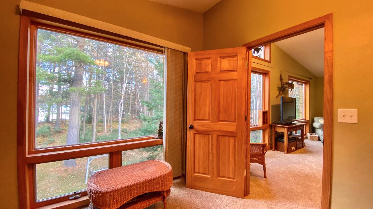 6076 Shore Dr Drive Rhinelander, WI 54501 - Photo 11 of 44 Gallery Image 11