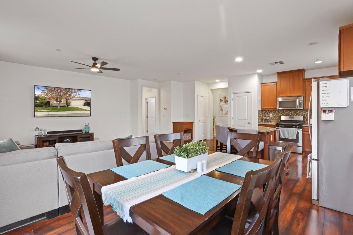 1091 Alba Street Manteca, CA 95337 - Photo 19 of 37 a view of a dining room with furniture