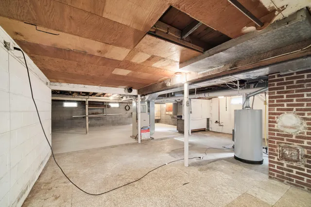 $179,900 | 177 8th Street, Manistee, MI 49660