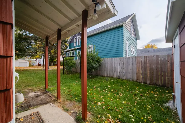 $179,900 | 177 8th Street, Manistee, MI 49660