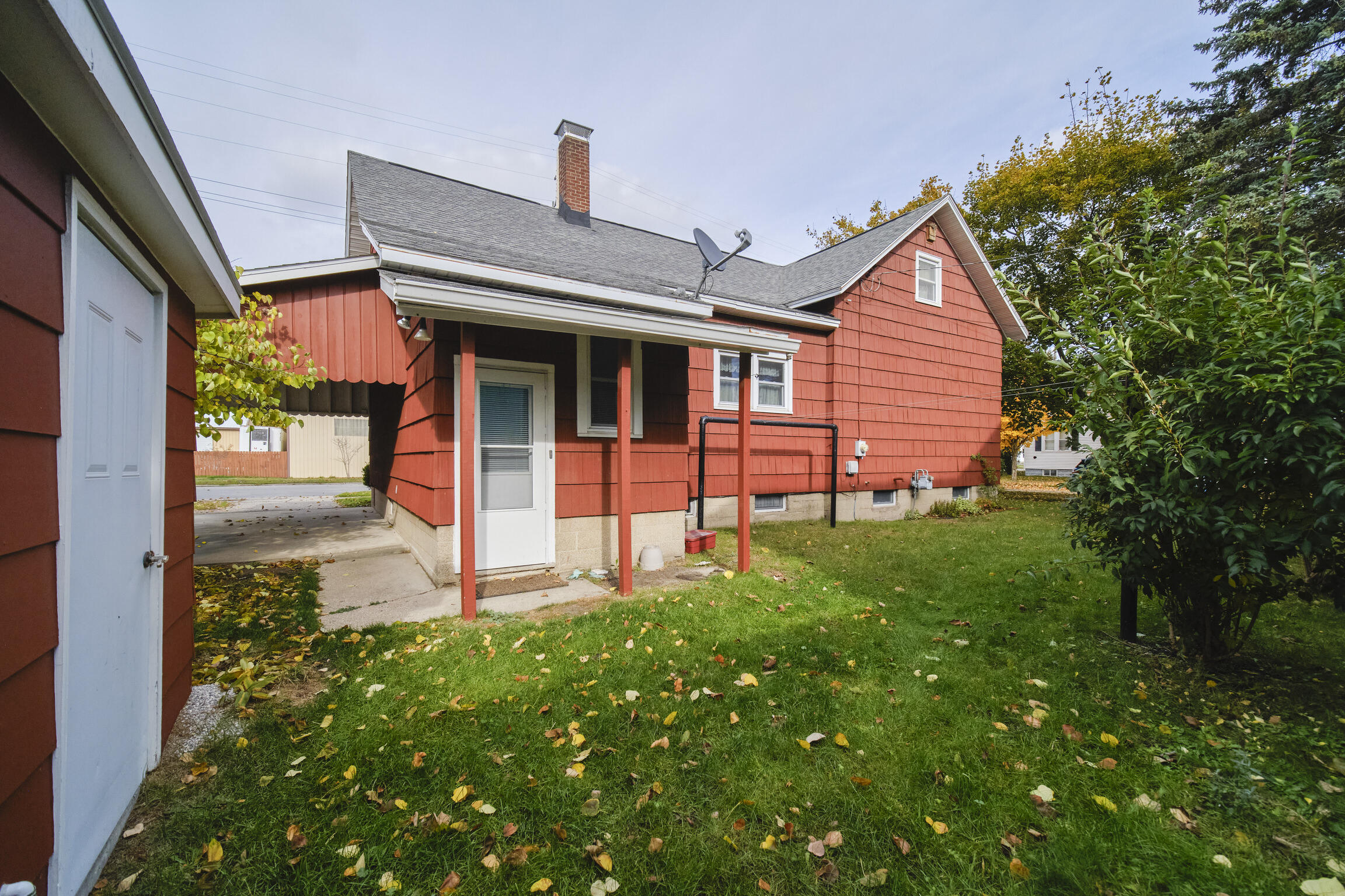 177 8th Street Manistee, MI 49660 - Photo 5 of 42 Back Yard